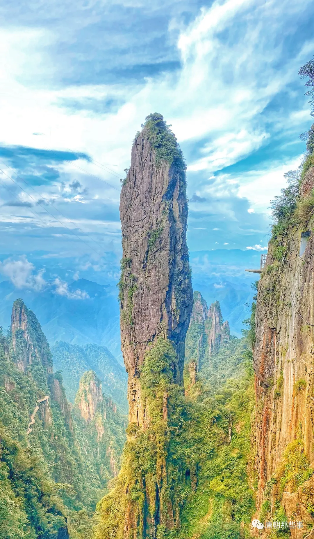 高山的图片,暗示着攀登与奋斗